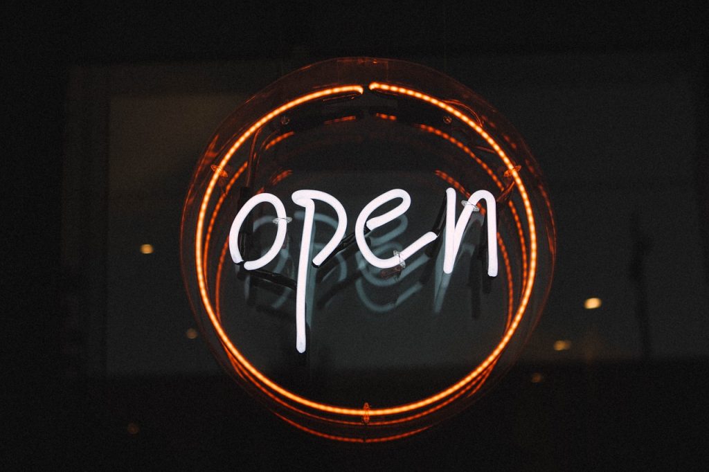 open-1853924_1280