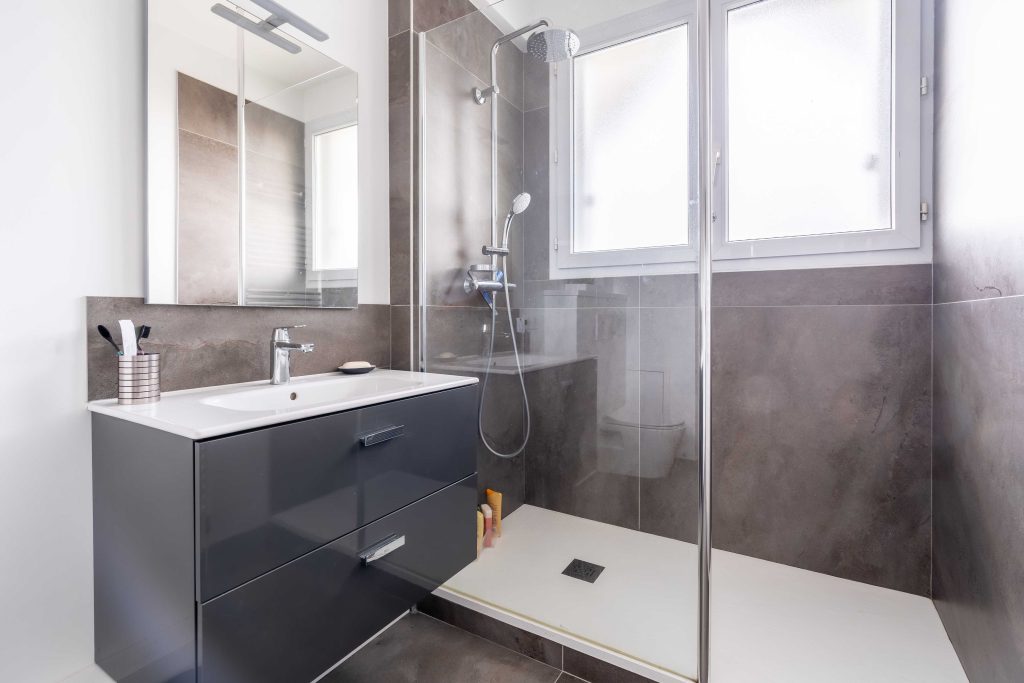 exocoat-specialties-application-shower-glass-market-page